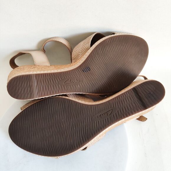 Clarks Sandals 10 Wide Helio Latitude Leather Embossed Snakeskin Wedge Strappy - Picture 10 of 10